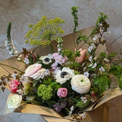 Florist’s Choice Bouquet – seasonal British flowers in Stem & Stem’s natural, elegant hand-tied style.